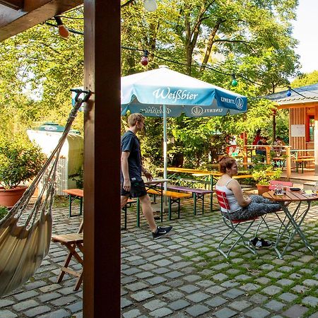 The Tent - Youth Only - Buchung Leider Nur Bis 30 Jahre Moeglich! Albergue Múnich Exterior foto